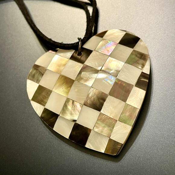 3 for $15 Clearance Abalone & MOP Checkered Heart Pendant - Picture 5 of 9